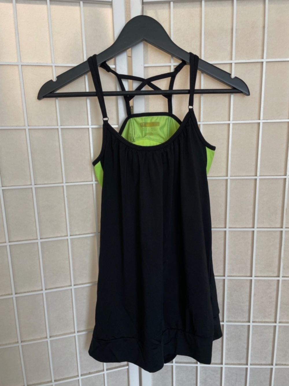 Long workout tank top built in bra sports bra Black and Neon Medium